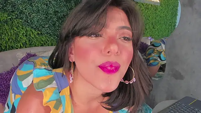 Snapshot of emmiily_z chatting on 02/12/25, 07:56 emmiily z online show from 02/12/25, 07:56