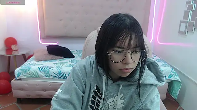 Snapshot of honnielane chatting on 02/19/25, 12:22 honnielane online show from 02/19/25, 12:22