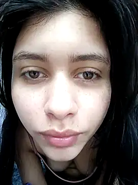 CHLOE ISABELL online show from 11/29/25, 06:22