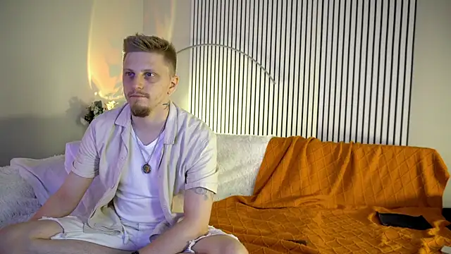 Saint Vicious online show from 09/20/25, 08:10