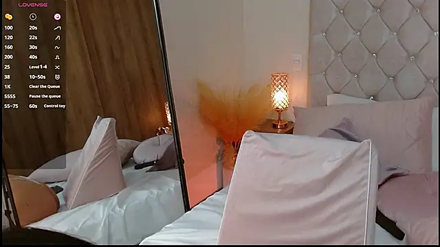 Mia Neilld online show from 02/11/25, 11:44