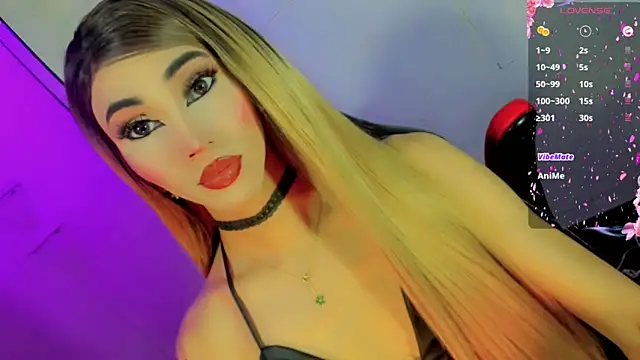 Snapshot of emelly_horny_ chatting on 10/23/25, 07:12 emelly horny online show from 10/23/25, 07:12