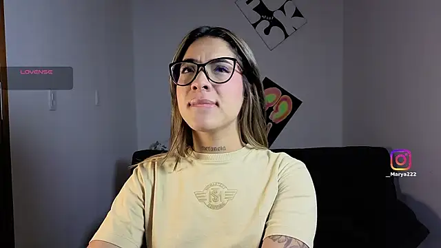 Maryybellax online show from 12/18/25, 10:49