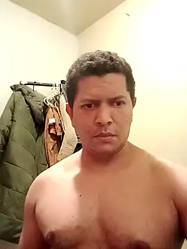 machoactivo1 online show from 02/09/25, 11:36