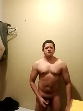 machoactivo1 online show from 02/10/25, 08:53