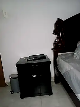 Snapshot of jhon_1988_24 chatting on 05/14/26, 07:53 jhon 1988 24 online show from 05/14/26, 07:53