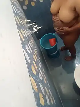 Snapshot of Srisetty chatting on 11/19/25, 04:34 Srisetty online show from 11/19/25, 04:34