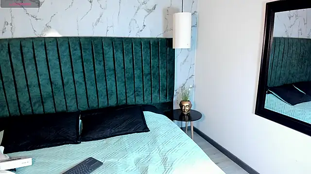 Georgina Palacios  online show from 09/17/25, 07:48