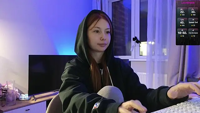 Sakura Moore online show from 10/04/25, 07:45