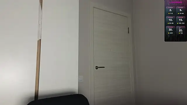 Sakura Moore online show from 11/15/25, 02:57