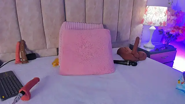 BrithanyParker  online show from 03/26/26, 05:57