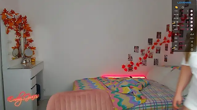 EmilyxxGraces online show from 11/19/25, 12:21