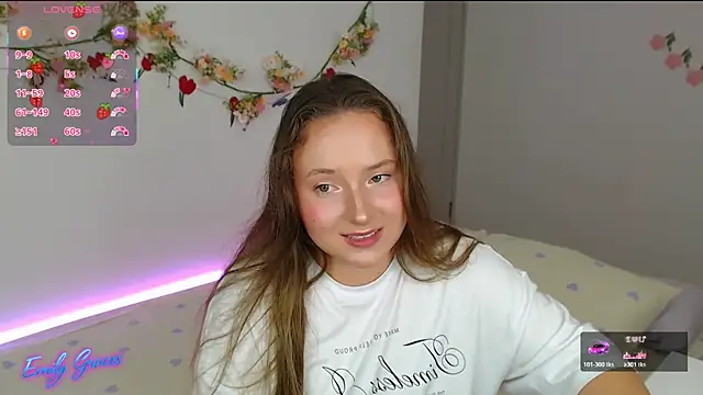 Snapshot of EmilyxxGraces chatting on 08/01/26, 11:58 EmilyxxGraces online show from 08/01/26, 11:58