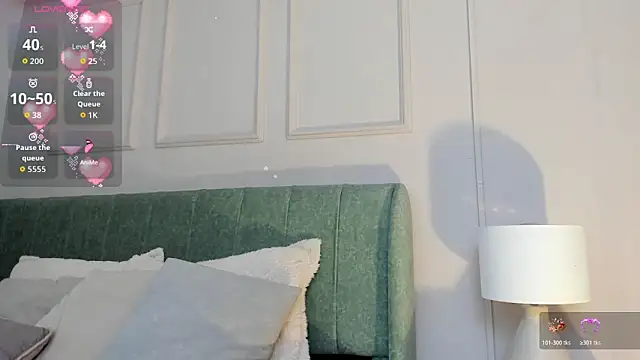 elizabeth 20 online show from 12/22/25, 07:22