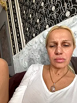 DeboraXporn online show from 11/26/25, 08:59