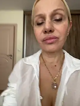 Snapshot of DeboraXporn chatting on 05/08/26, 06:52 DeboraXporn online show from 05/08/26, 06:52