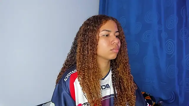 MELINAMARTINS online show from 03/07/26, 09:12