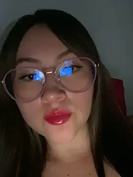 ValentinaOrtiz3 online show from 03/04/25, 02:06