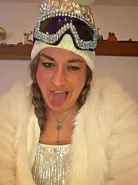 justtess online show from 02/15/26, 07:21