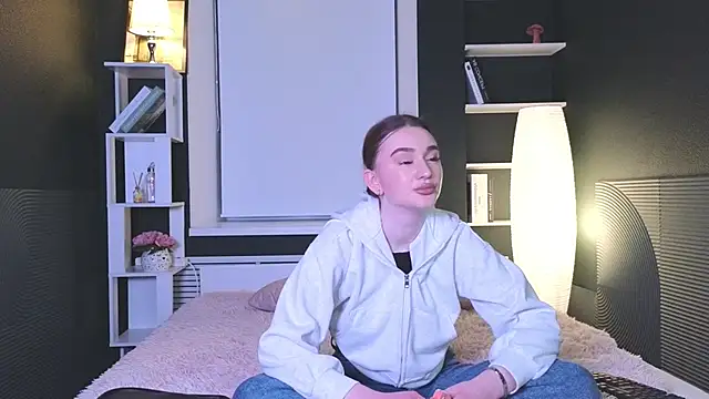 Snapshot of FeliceAldridge chatting on 02/14/25, 08:59 FeliceAldridge online show from 02/14/25, 08:59