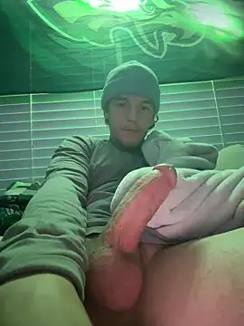 Snapshot of theycallmes3x chatting on 02/23/25, 06:28 theycallmes3x online show from 02/23/25, 06:28