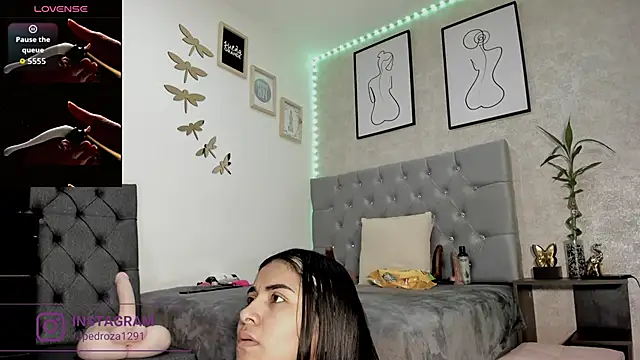 crystal beennz online show from 12/01/25, 01:54