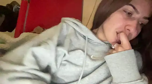 Snapshot of sarrah_rossy chatting on 03/09/25, 07:15 sarrah rossy online show from 03/09/25, 07:15