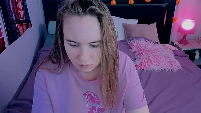 Lika 0ne online show from 11/30/25, 11:03