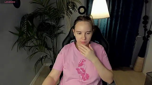 Lika 0ne online show from 12/16/25, 12:10