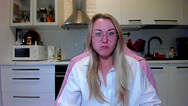 your Goddess Eva online show from 10/02/25, 05:58