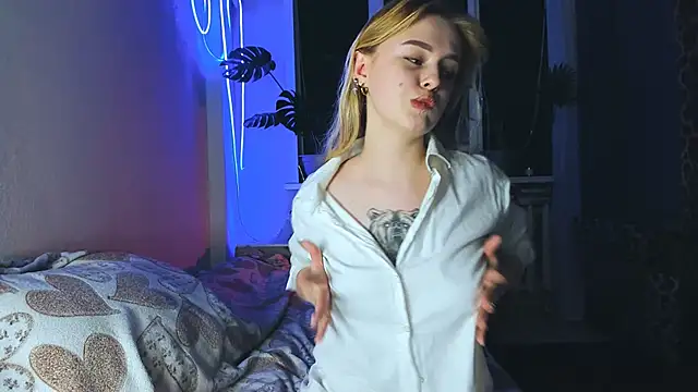 Snapshot of Alexa_Pirs chatting on 02/22/25, 08:42 Alexa Pirs online show from 02/22/25, 08:42