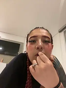 Scarlett-LS online show from 02/18/25, 01:21