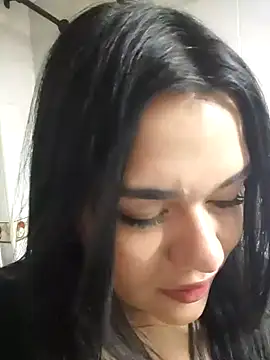 Snapshot of nikki_grey chatting on 10/05/25, 04:00 nikki grey online show from 10/05/25, 04:00