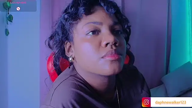 Snapshot of Daphnewalker__ chatting on 02/28/26, 01:06 Daphnewalker online show from 02/28/26, 01:06