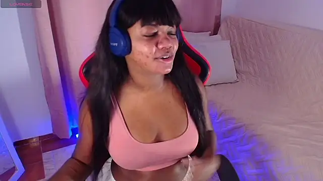Daphnewalker   online show from 07/19/26, 11:58