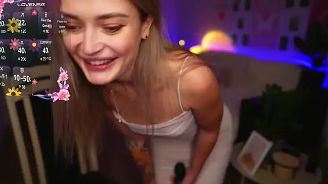 Snapshot of BellaSway chatting on 03/17/25, 07:48 BellaSway online show from 03/17/25, 07:48