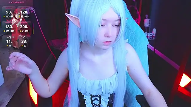 MizukiNoYoru online show from 10/31/25, 10:49