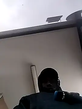 Snapshot of machinery98ron chatting on 10/20/25, 06:25 machinery98ron online show from 10/20/25, 06:25