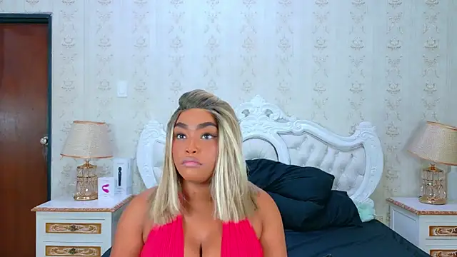 TianahGlow online show from 11/21/25, 08:40