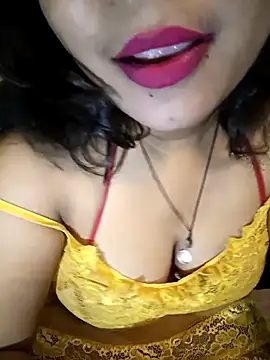 Snapshot of KEEP879_346 chatting on 11/18/25, 09:03 KEEP879 346 online show from 11/18/25, 09:03