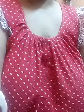 Snapshot of Lizza_boudi chatting on 02/23/25, 09:22 Lizza boudi online show from 02/23/25, 09:22