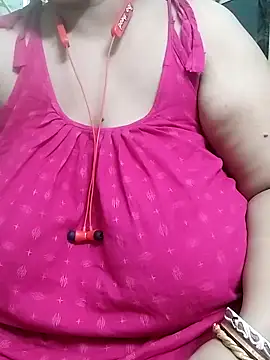 Snapshot of Lizza_boudi chatting on 03/01/25, 01:22 Lizza boudi online show from 03/01/25, 01:22