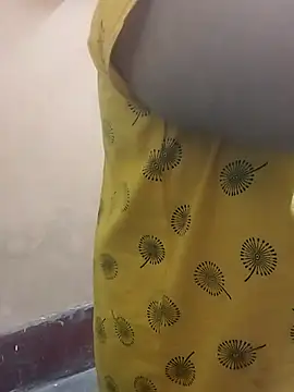 Snapshot of Lizza_boudi chatting on 03/22/25, 09:34 Lizza boudi online show from 03/22/25, 09:34