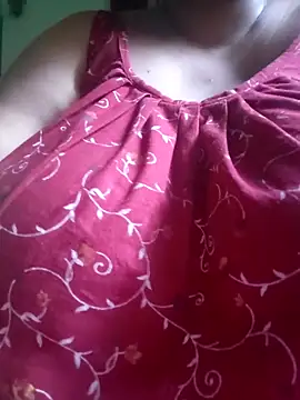 Snapshot of Lizza_boudi chatting on 09/09/25, 01:38 Lizza boudi online show from 09/09/25, 01:38