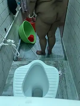 Snapshot of Lizza_boudi chatting on 09/12/25, 08:58 Lizza boudi online show from 09/12/25, 08:58