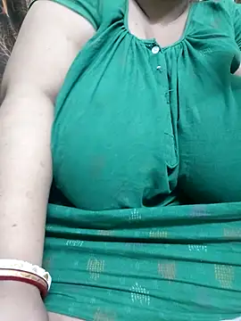 Snapshot of Lizza_boudi chatting on 10/03/25, 02:52 Lizza boudi online show from 10/03/25, 02:52