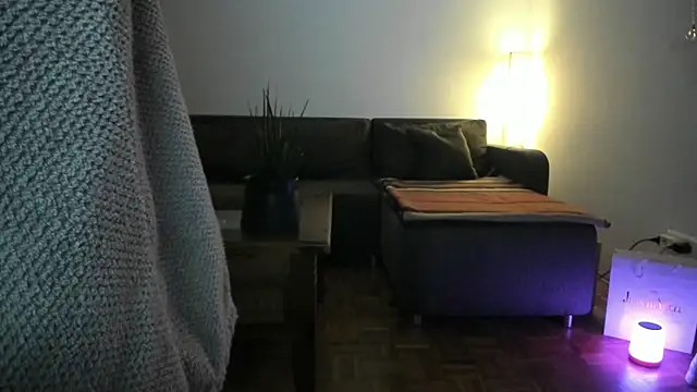 molicaremolicare online show from 10/23/25, 04:45