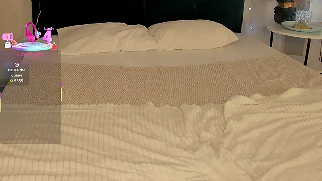 Lina Kiss Me online show from 12/15/25, 02:43