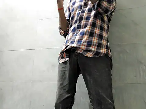 Lustyluckyy online show from 09/29/25, 06:02