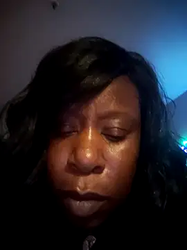 Jazmine-Valentine online show from 10/24/25, 04:31